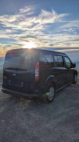 Ford Grand Tourneo Connec 2015