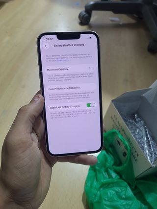 iPhone 13 128GB Rosa 97% Batería