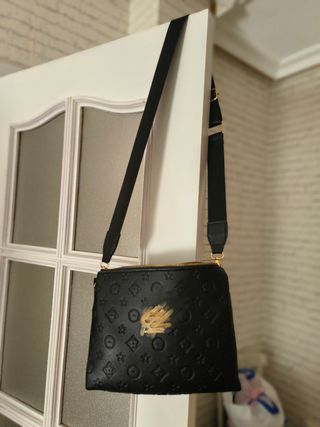 Bandolera logo Lv Negra