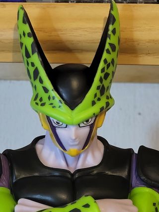 Figura Célula estado de perfección (Dragon Ball Z)