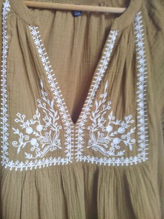 Blusa bordada talla 2XL