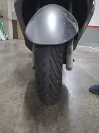 Suzuki Burgman 125cc.