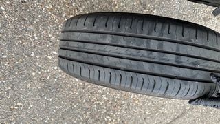 Neumático Continental ContiEcoContact 5 215/60 R17
