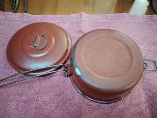 Tartera fiambrera antigua roja esmaltada