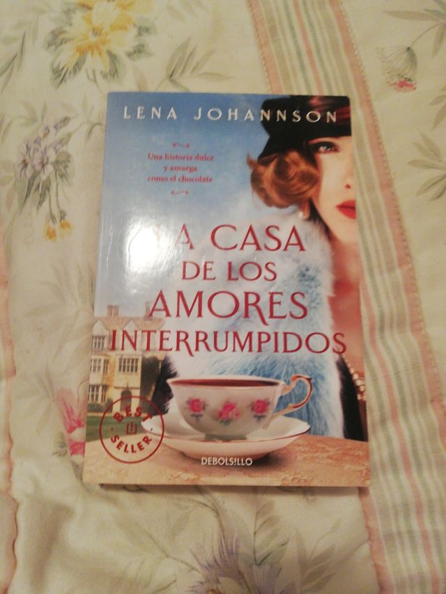 La casa de los amores interrumpidos / The House...