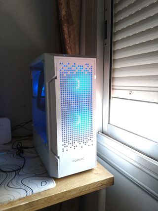 PC Gamer i7 8700 16GB RAM GTX 1080 200fps fortnite
