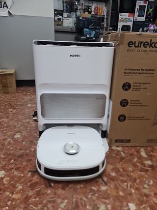 Robot Aspirador Eureka J12 Ultra exposición