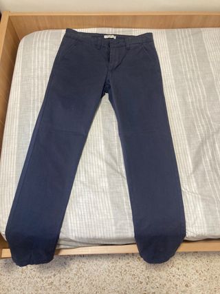 Pantalón chino azul marino