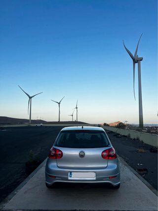 Volkswagen Golf 5 1.6 