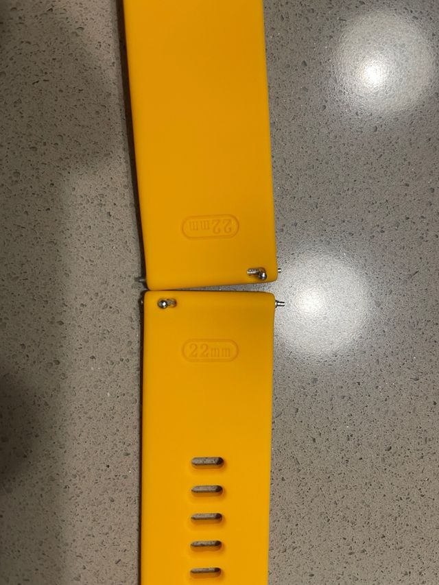 Correa de reloj amarilla 22mm