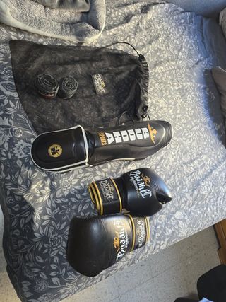 Pack Budha Guantes y Espinilleras