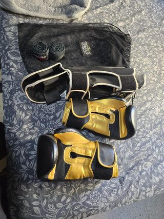 Pack Budha Guantes y Espinilleras