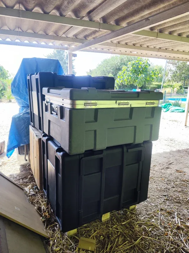 4 Racks SKB sin usar