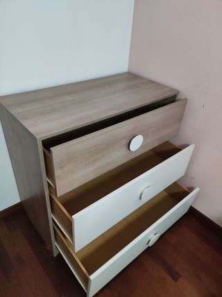 Cassettiera in legno, fasciatoio