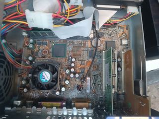 Ordenador Sobremesa IBM NetVista Beige