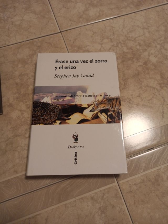 Érase una vez el erizo y el zorro. Las humanida...