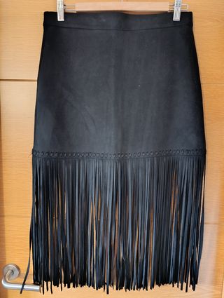 Falda ante negro con flecos Stradivarius