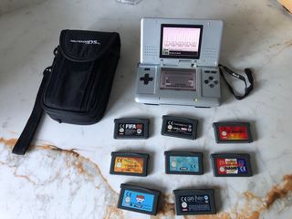 Nintendo DS Fat Plata + 8 Juegos