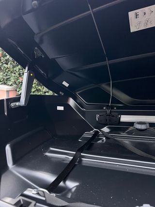 Cofre Thule Motion3M + Barras Thule WingBar Edge