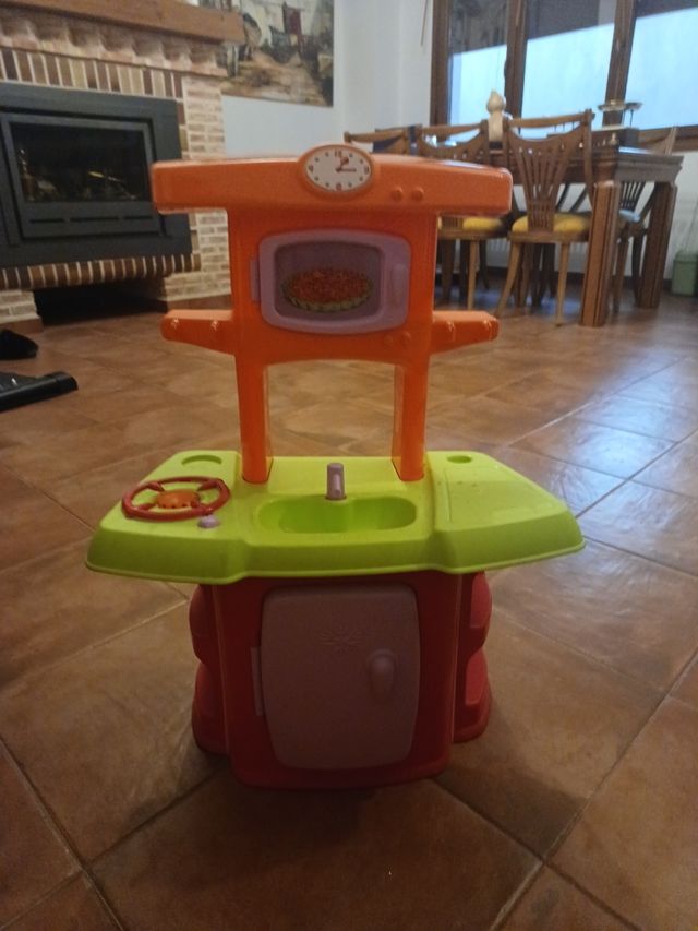 Cocinita de juguete