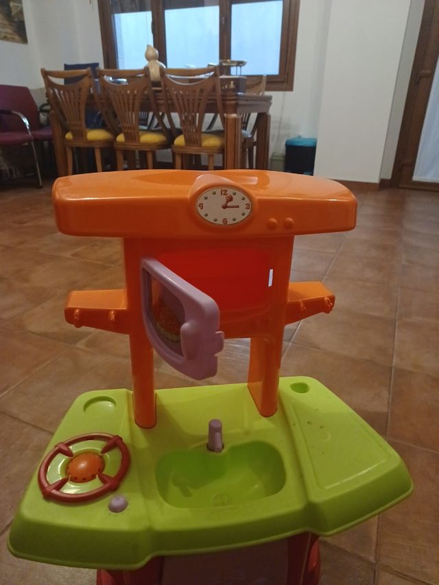 Cocinita de juguete