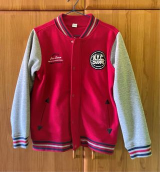 Chaqueta universitaria roja ElCortelngles -Talla S