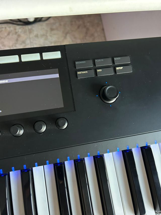 Native Instruments Kontrol S49 MKII