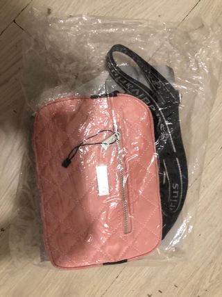Bolso rosa acolchado Stradivarius