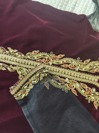 Caftán de terciopelo bordado talla única