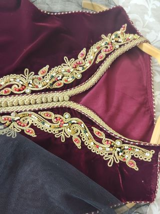 Caftán de terciopelo bordado talla única