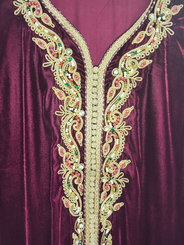 Caftán de terciopelo bordado talla única