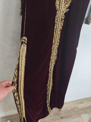 Caftán de terciopelo bordado talla única