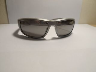 Gafas de sol plateadas
