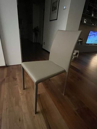 Tavolo vetro allungabile e 6 sedie ecopelle