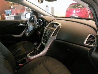 Opel Astra 2010