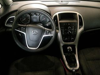 Opel Astra 2010
