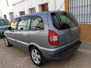 Opel Zafira 2004