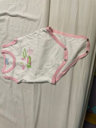7 Body neonata 6-9 mesi bianco con dettagli rosa