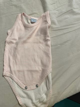 7 Body neonata 6-9 mesi bianco con dettagli rosa
