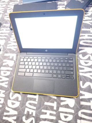 Portátil HP Chromebook Negro y Amarillo