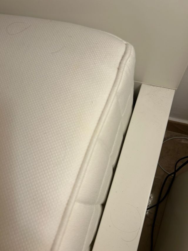 Cama doble IKEA madera