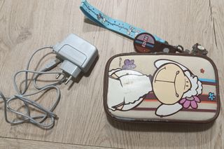 Nintendo 3DS rosa + 2 giochi + caricabatterie + custodia