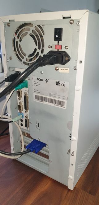 PC Pentium 3 - 450Mhz