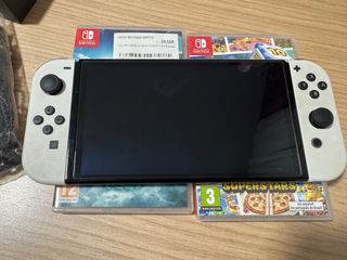 Nintendo Switch OLED Blanca + Juegos