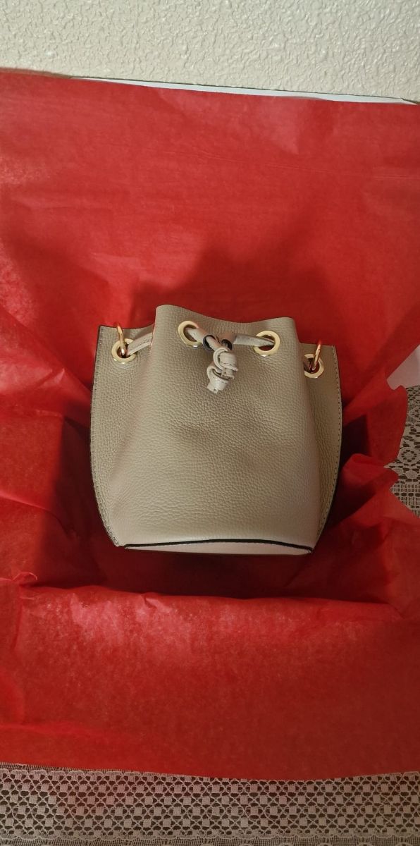 Mini Bombonera de Piel Beige