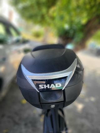 Baúl Moto Shad SH34 + Herrajes