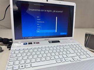 Portátil Sony Vaio VPCEL3S1E/N 8GB RAM