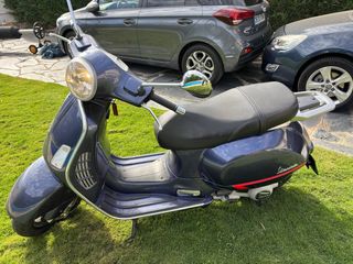 Vespa GTS 200