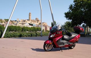 Suzuki Burgman 650 Roja