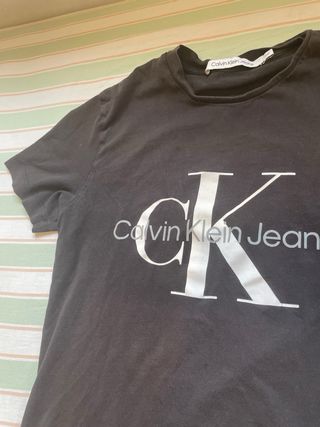 Camiseta Calvin Klein Jeans Negra